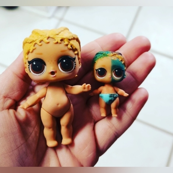 LOL Surprise Dolls Series 2 Let's Be Friends Kicks & Lil Sis Lil Kicks - Picture 1 of 5